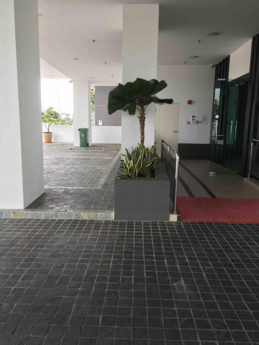 Studio @ Uss & Car Kuching Exterior foto